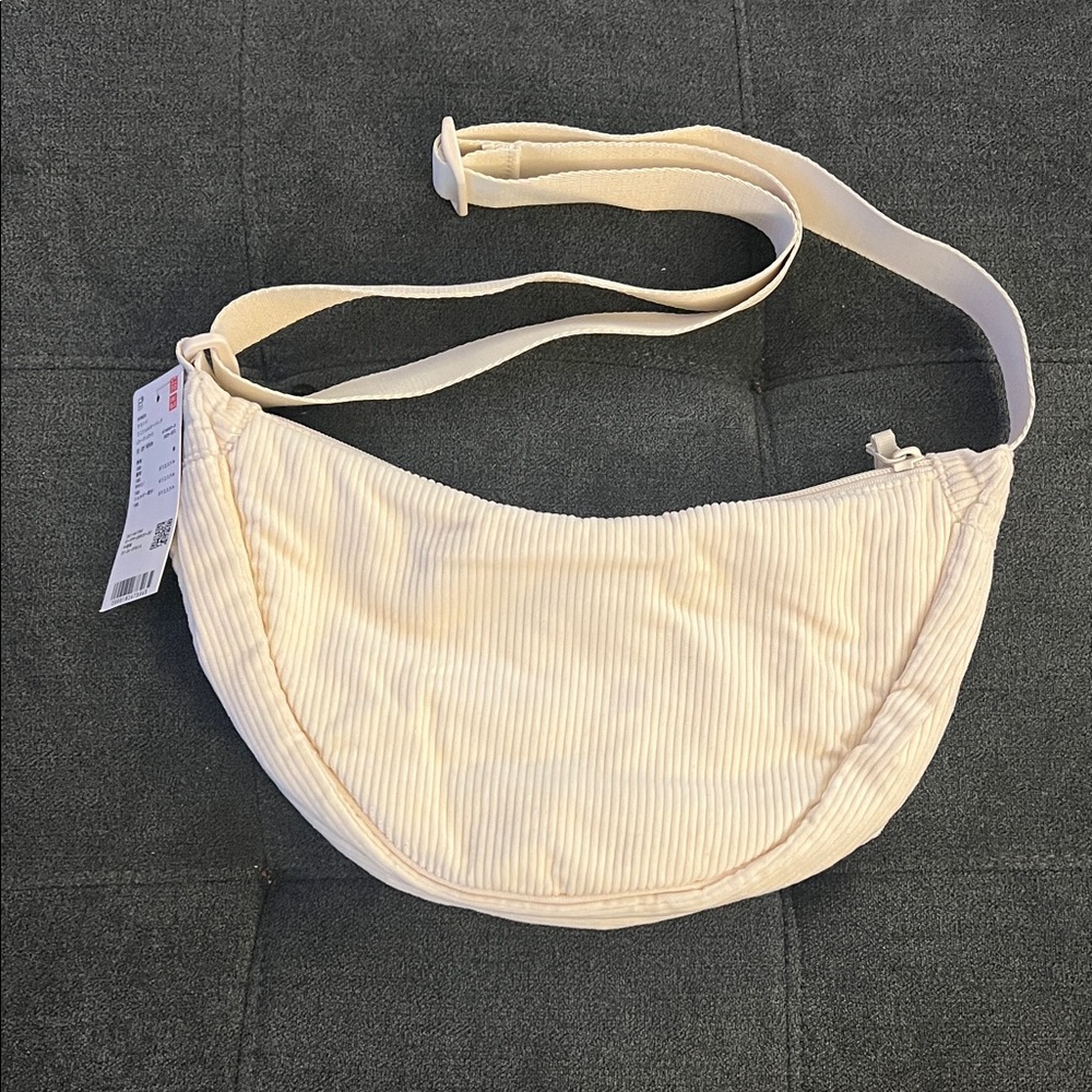 NWT UNIQLO OFF WHITE CREAM  CRESCENT CORDUROY BAG